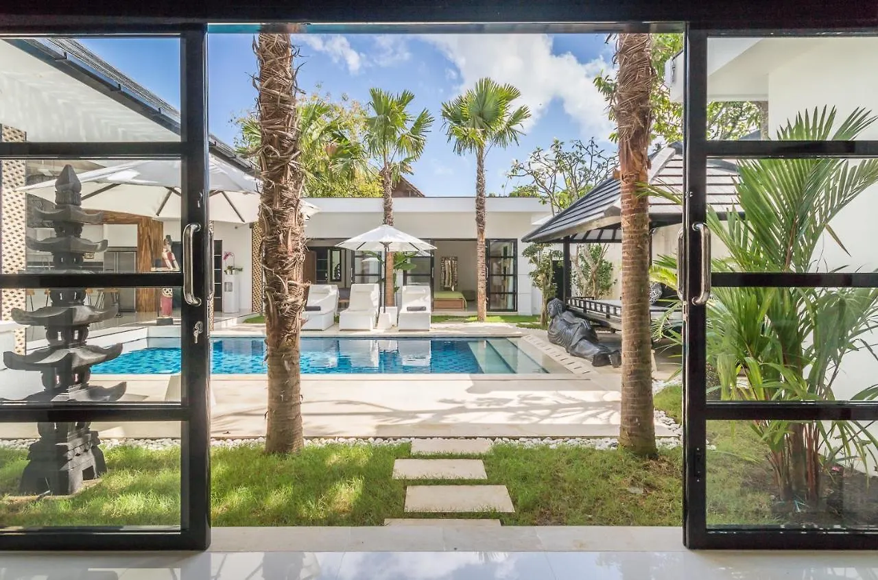 Villa Lora Seminyak