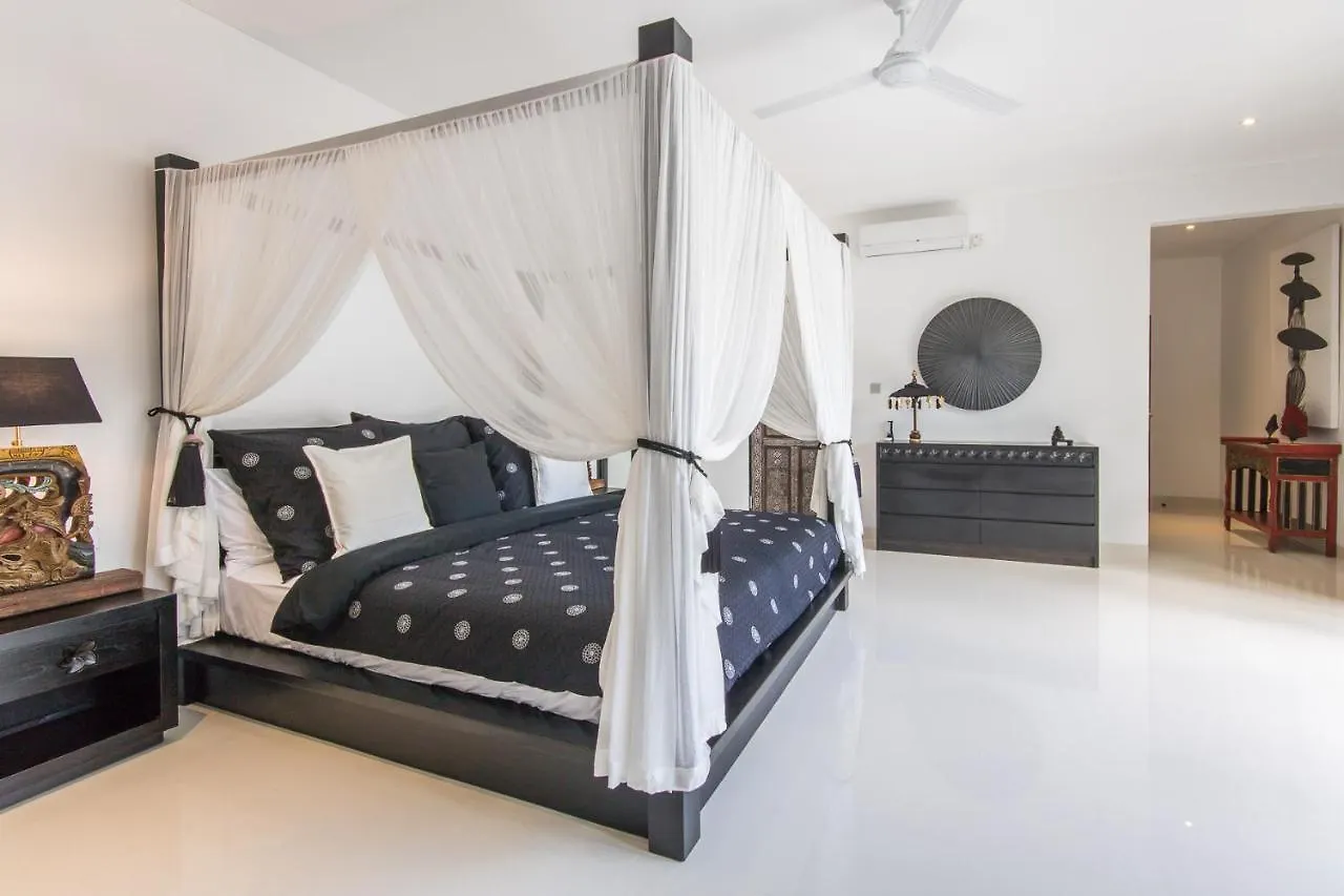 Villa Lora Seminyak