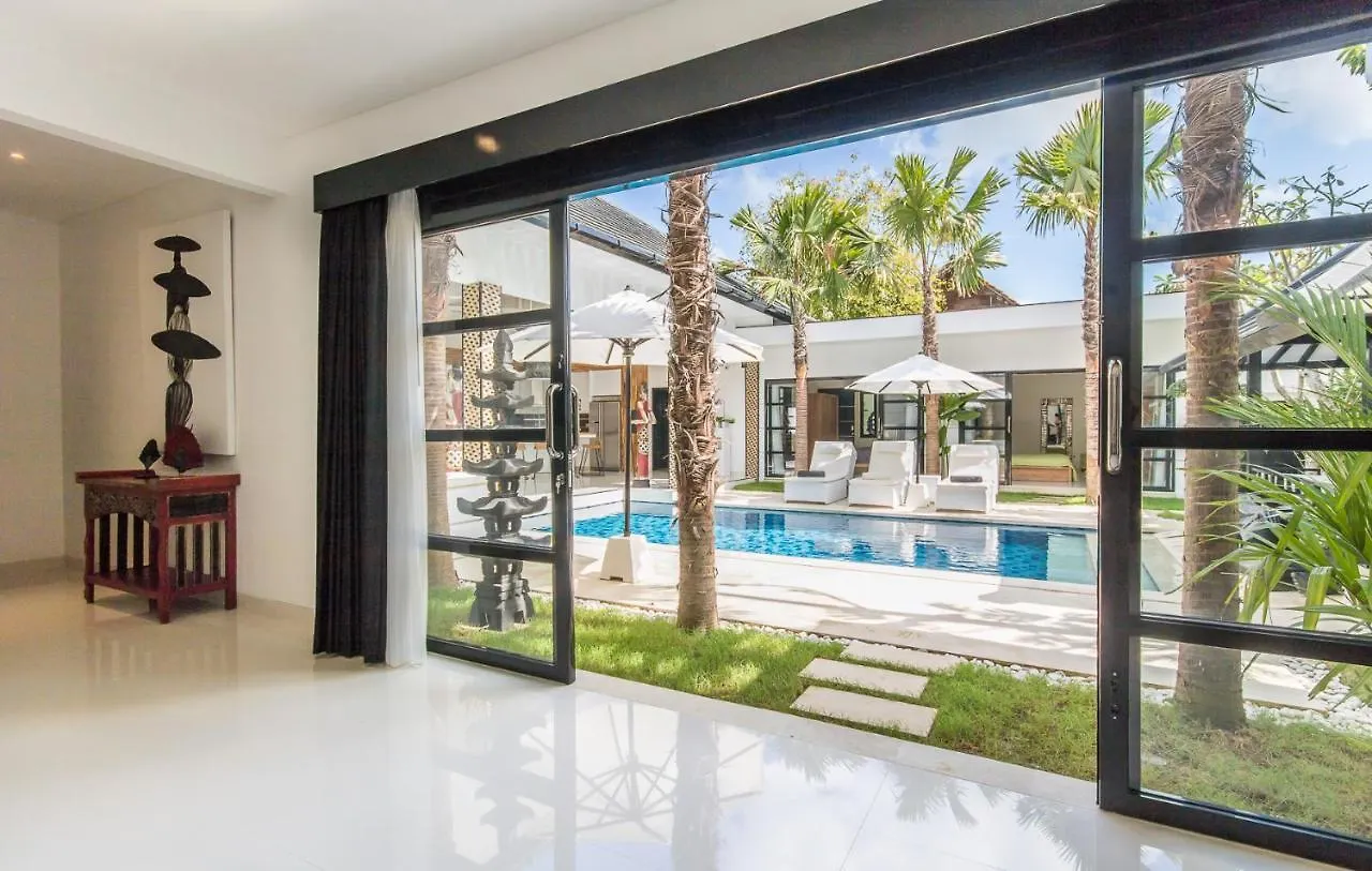 Villa Lora Seminyak